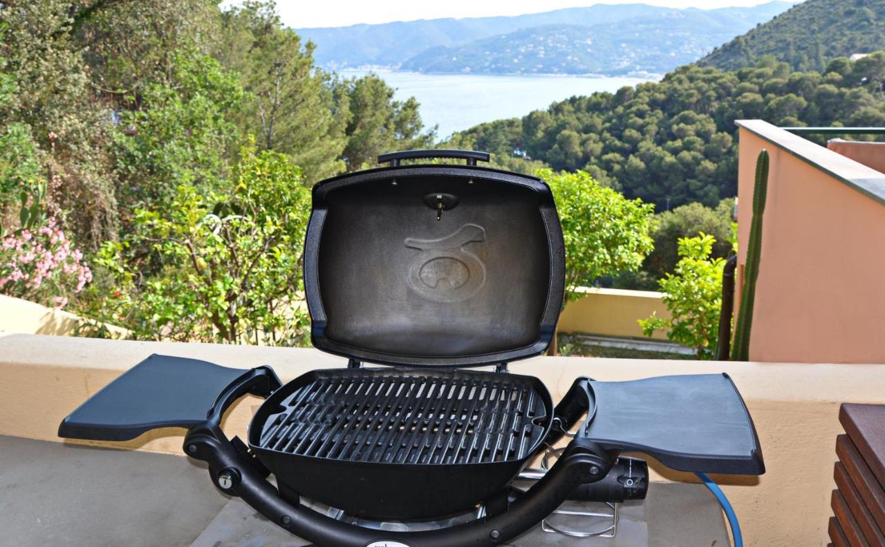 Una Spettacolare Vista Mare - Casa Con Jacuzzi Bergeggi Luaran gambar